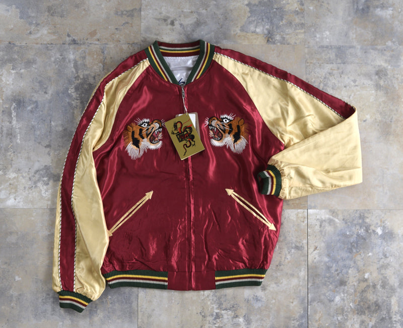 TT15790-170 ： TAILOR TOYO 東洋 Mid 1950s Style Acetate Souvenir Jacket 【EAGLE × BLUE TIGER】